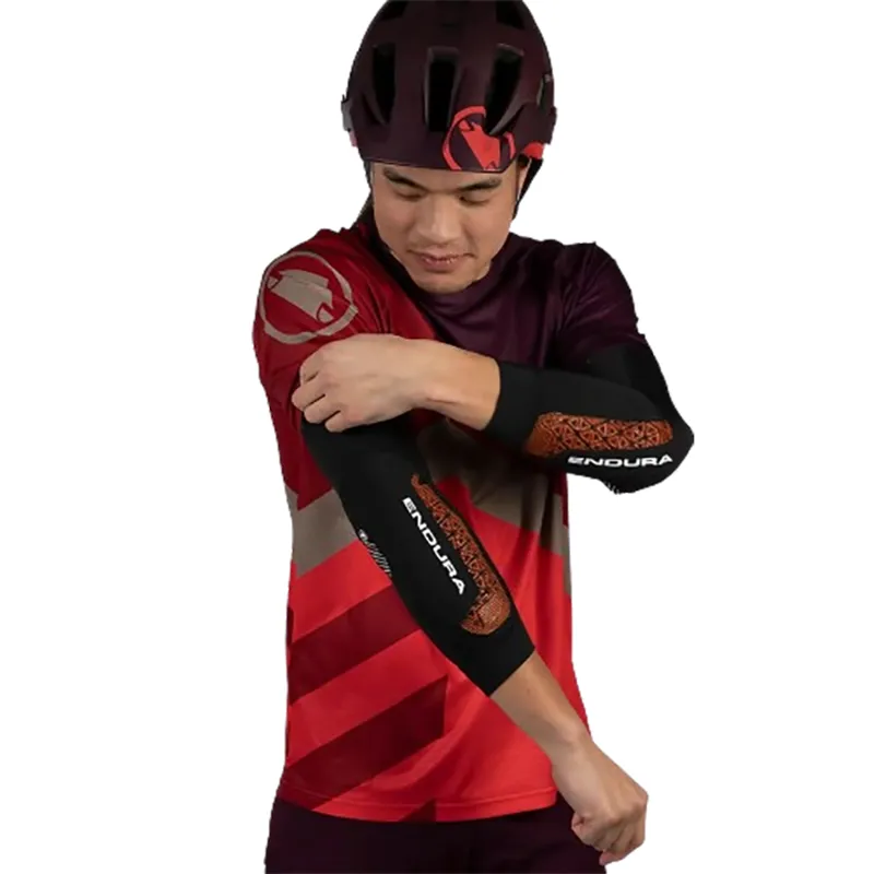 Endura MT500 D3O Ghost Elbow Pad Black-4